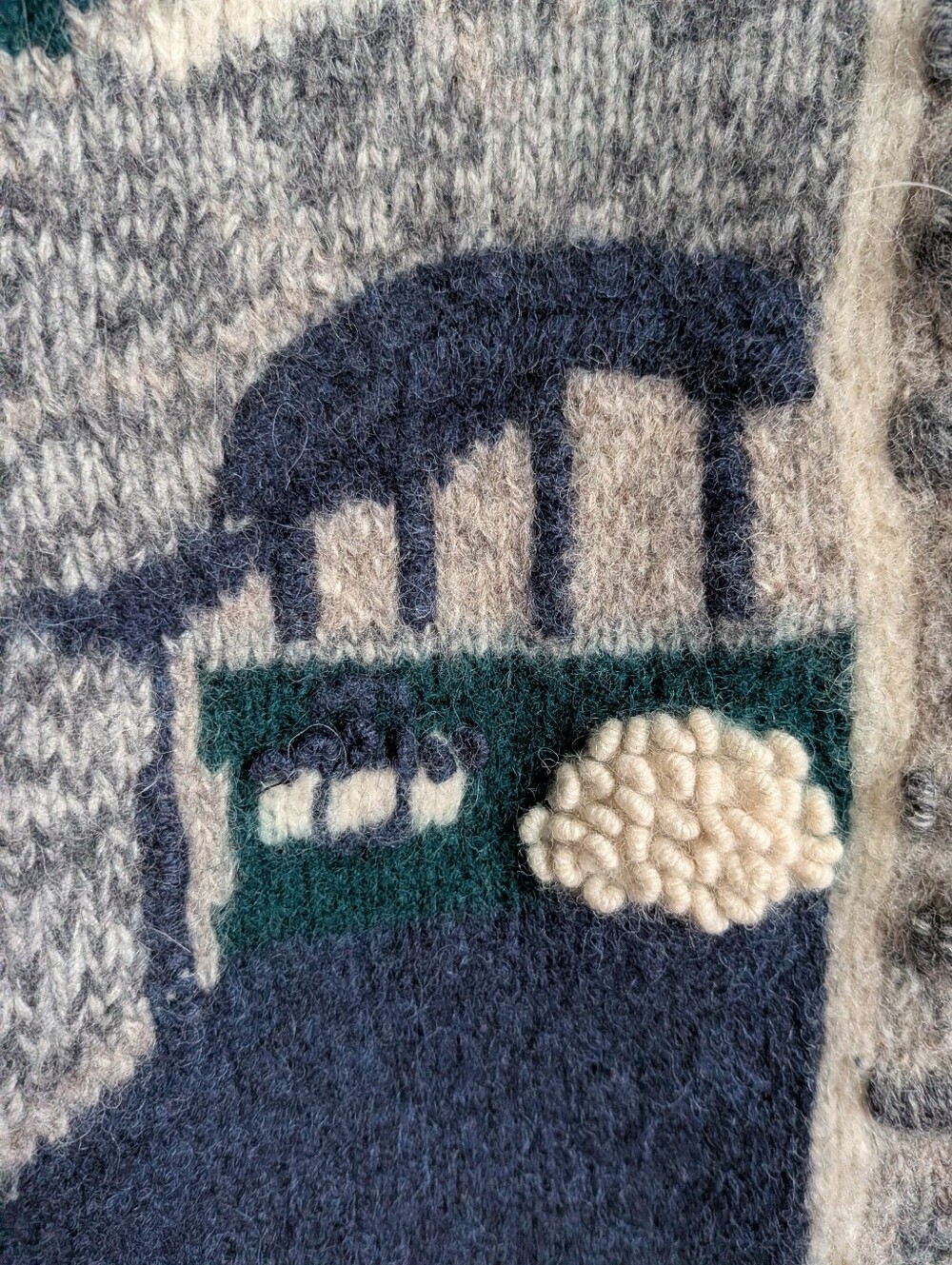 VINTAGE Navy Alpine Scene Cabin Dainty Knit Shetland Wool Cardigan Size Large - Picture 10 of 13
